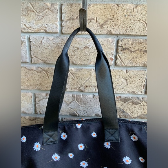 ALICE + OLIVIA Daisy Floral Black Over Night Travel Duffle Bag Brand NEW Women - Picture 7 of 15